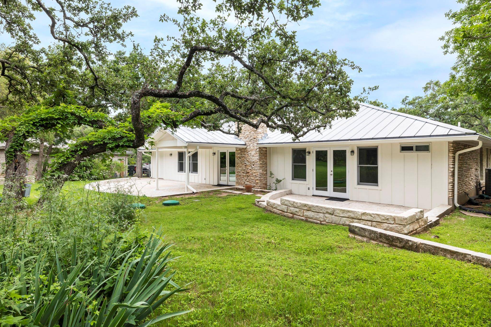 10811 Yucca DR, Austin, TX 78759