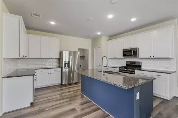 Leander, TX 78641,821 Paper Daisy PATH