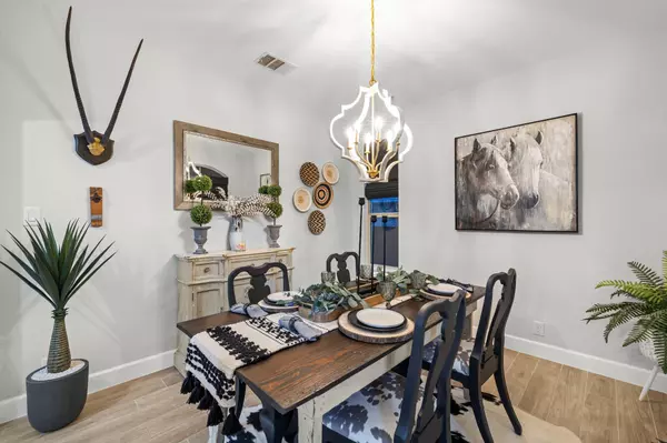 Georgetown, TX 78628,208 Arrezo LN