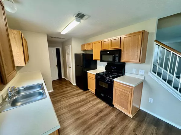 Kyle, TX 78640,398 Paddington DR