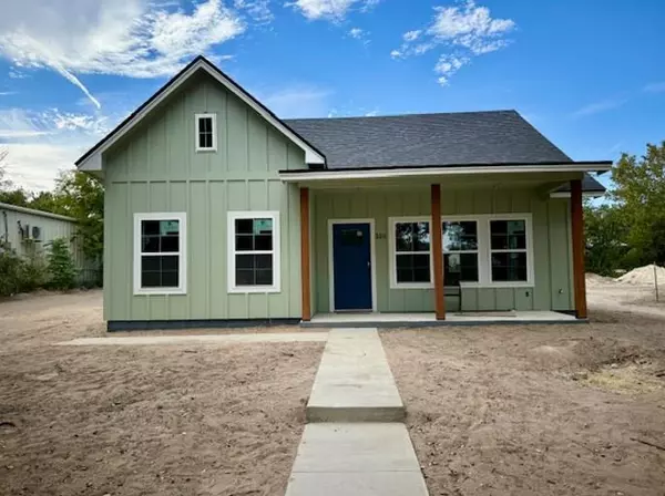 Cameron, TX 76520,504 Crockett Ave