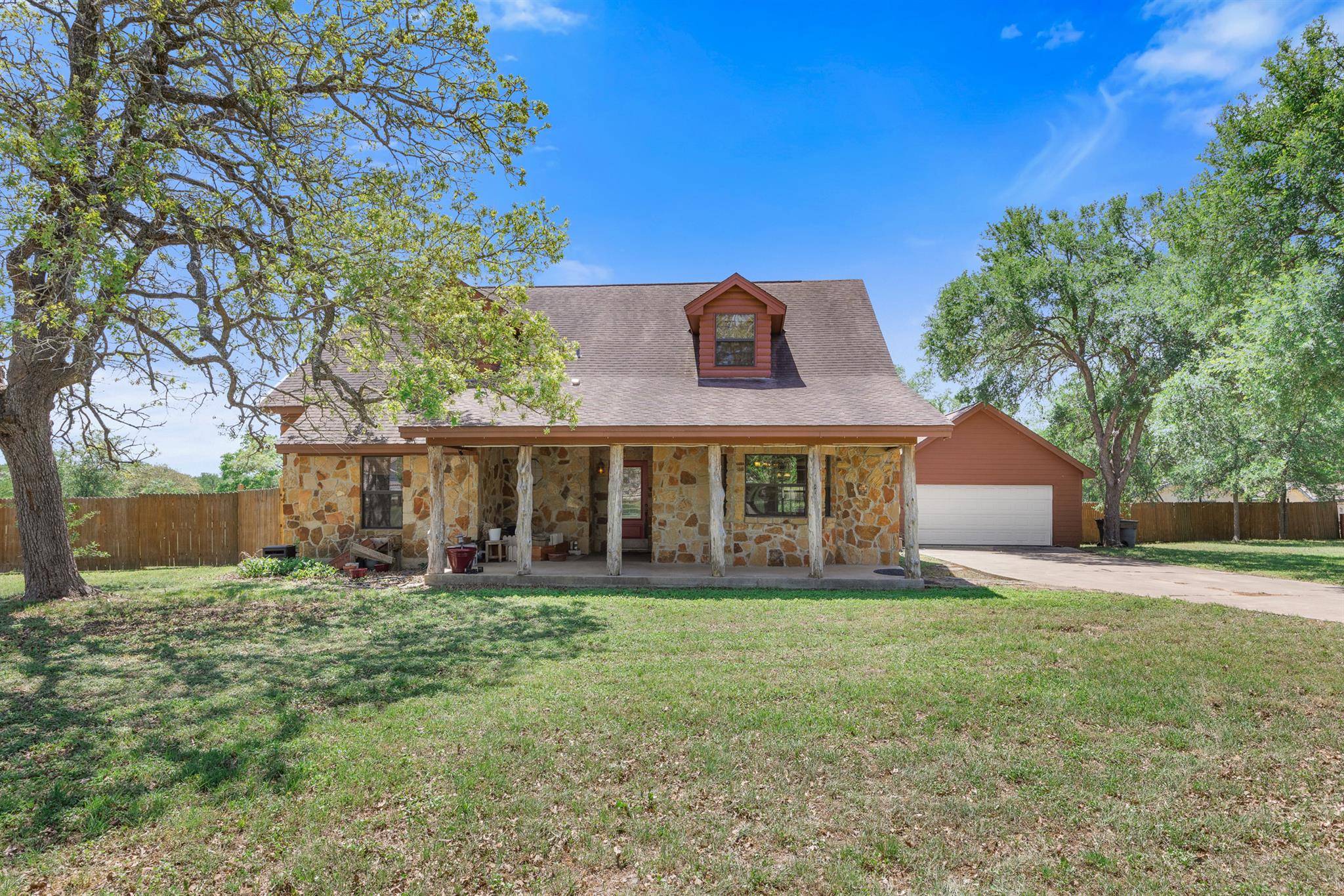 179 Misty LN, Cedar Creek, TX 78612