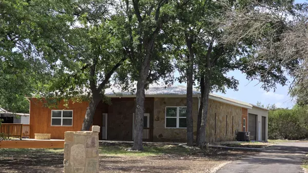 305 Remuda DR, Liberty Hill, TX 78642