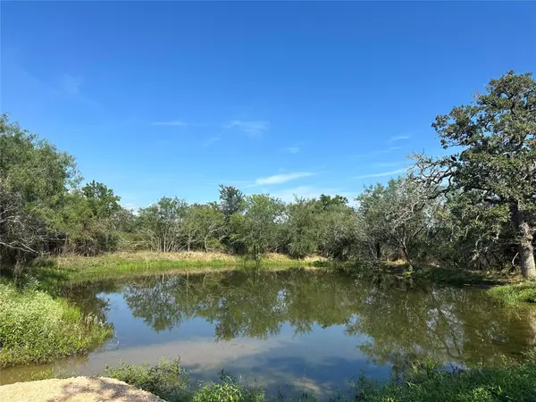 Luling, TX 78648,590 Coastal Lane