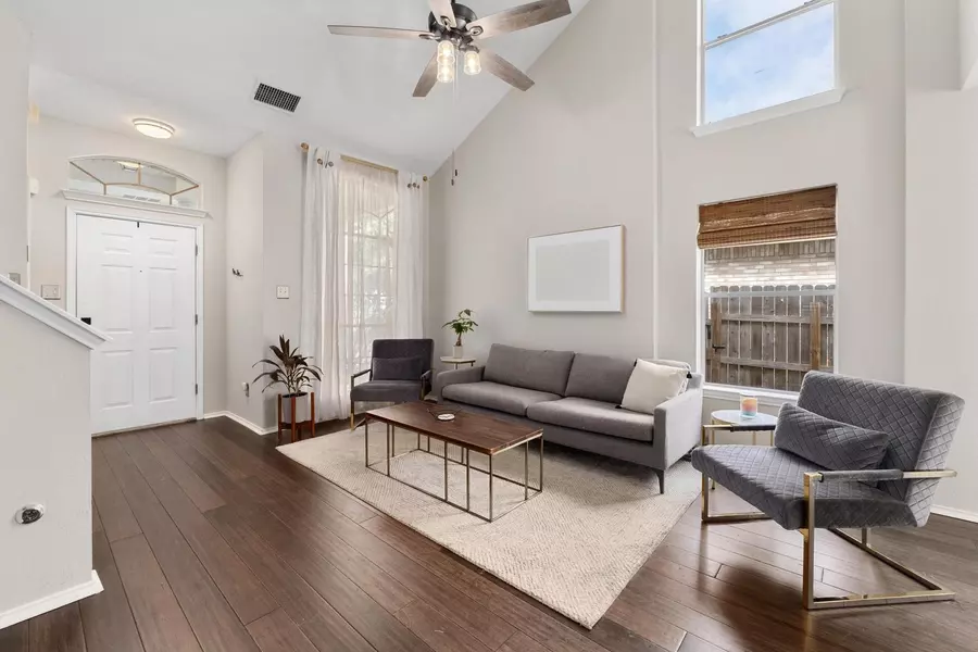 9325 Linkmeadow DR, Austin, TX 78748