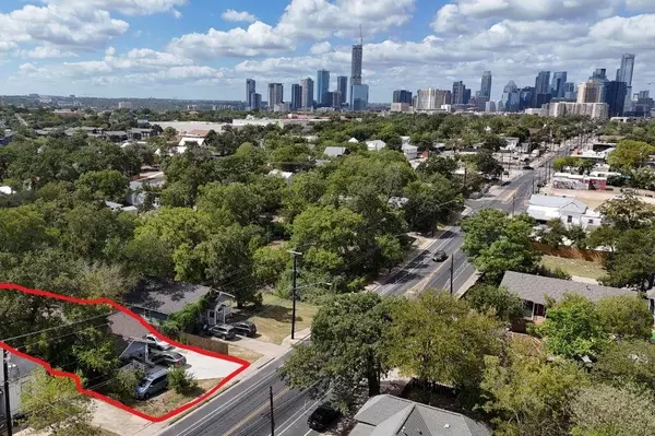 Austin, TX 78702,2103 E 12th ST