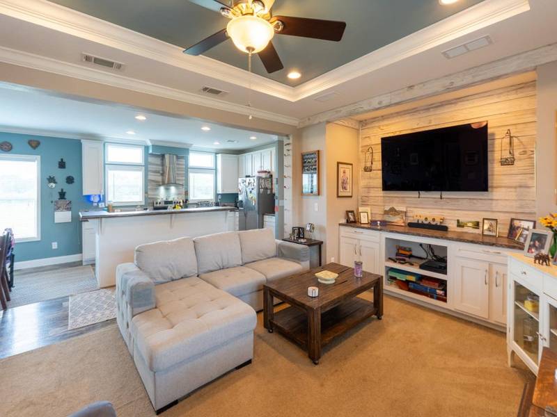 4220 Old McMahan RD, Lockhart, TX 78644