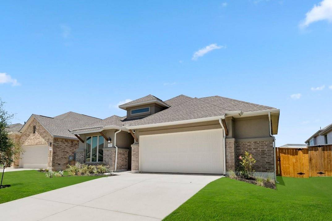 1136 Cathedral Oaks DR, Leander, TX 78641