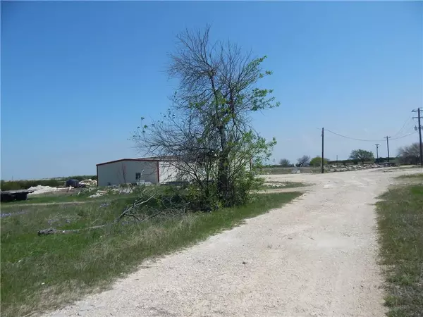 115 N US 183 HWY, Florence, TX 76527