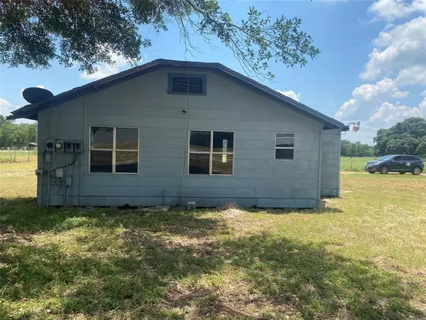 La Grange, TX 78945,2525 State Highway 159