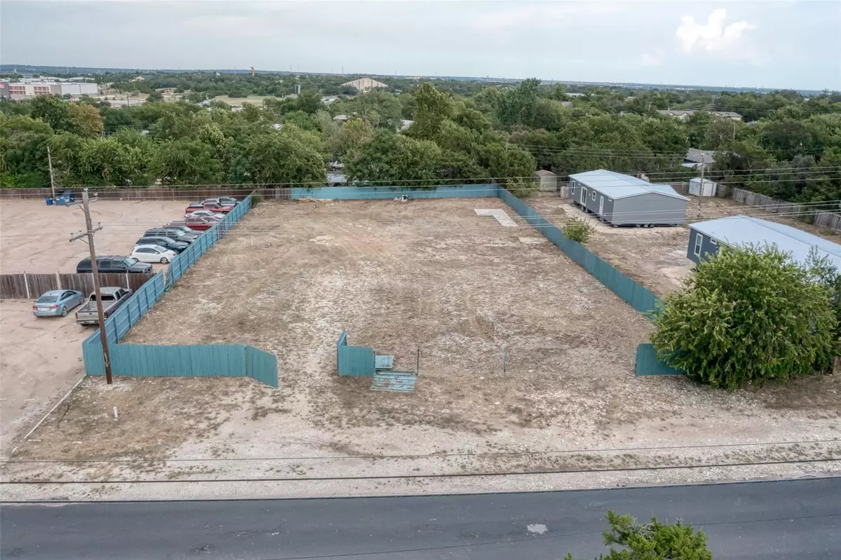 Leander, TX 78641,1004 S West DR