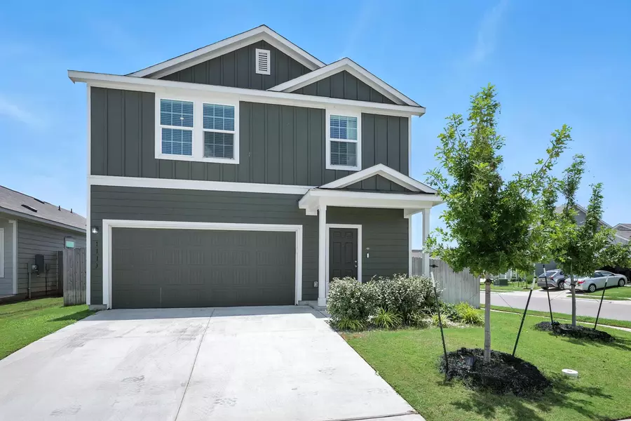 1113 Cattail LN, Bastrop, TX 78602