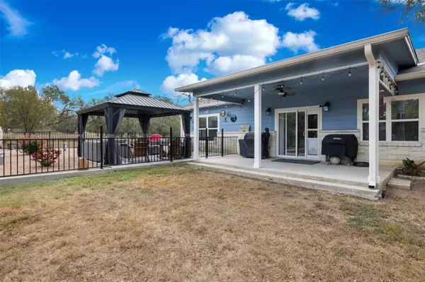 Kingsland, TX 78639,141 Eagle Point CV