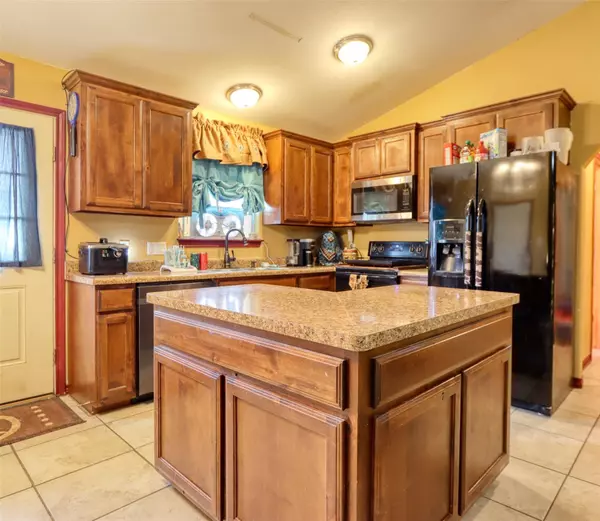 Rockdale, TX 76567,2465 County Road 314