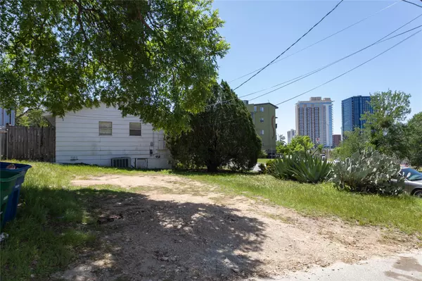 Austin, TX 78702,1401 Olander ST