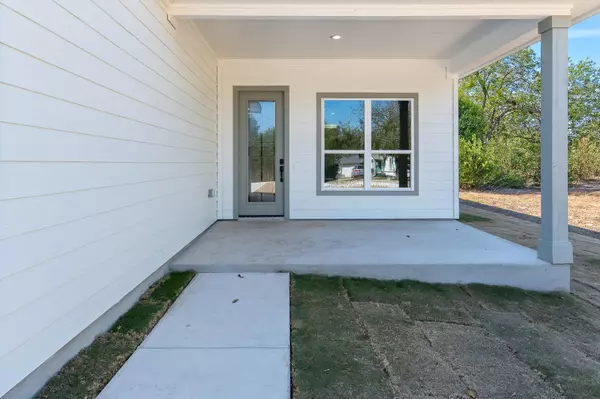 Bartlett, TX 76511,223 W Allen ST