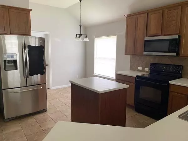Round Rock, TX 78681,3701 Pine Needle CIR