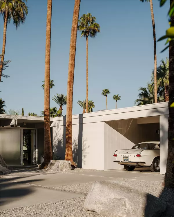 Out Of State, CA 92262,1272 E Verbena DR