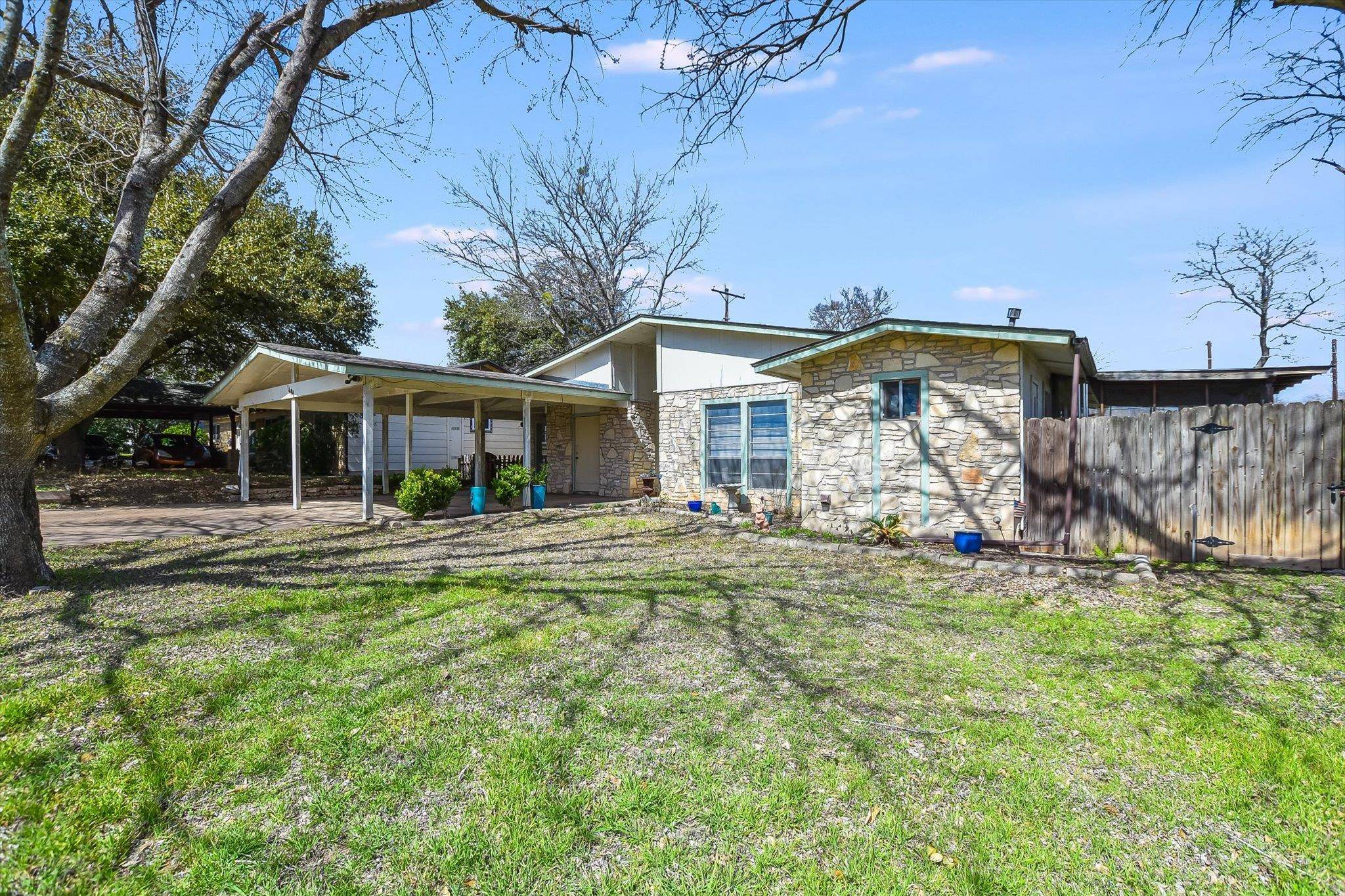 1404 Valleyridge DR #A & B, Austin, TX 78704