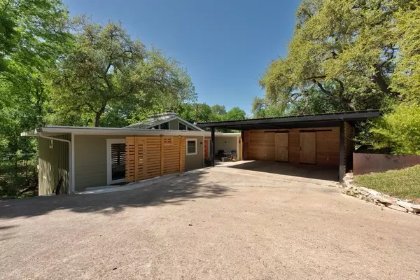 5816 Highland PASS #A, Austin, TX 78731