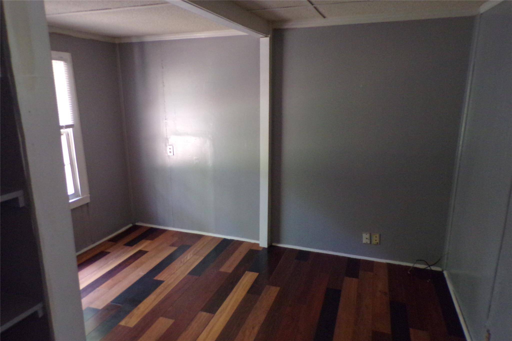 Taylor, TX 76574,705 Otis ST