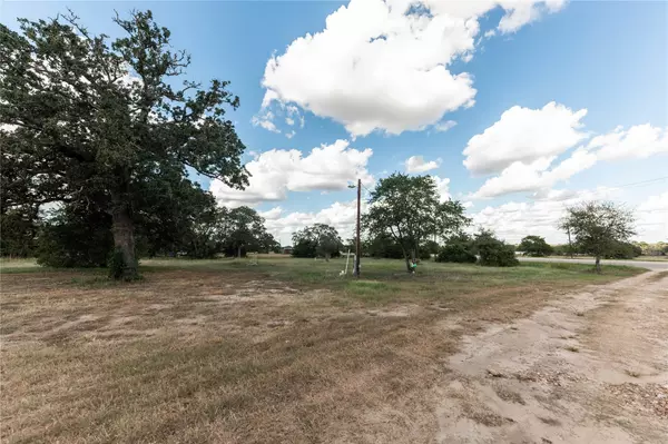 Smithville, TX 78957,113 Hannah RD #A