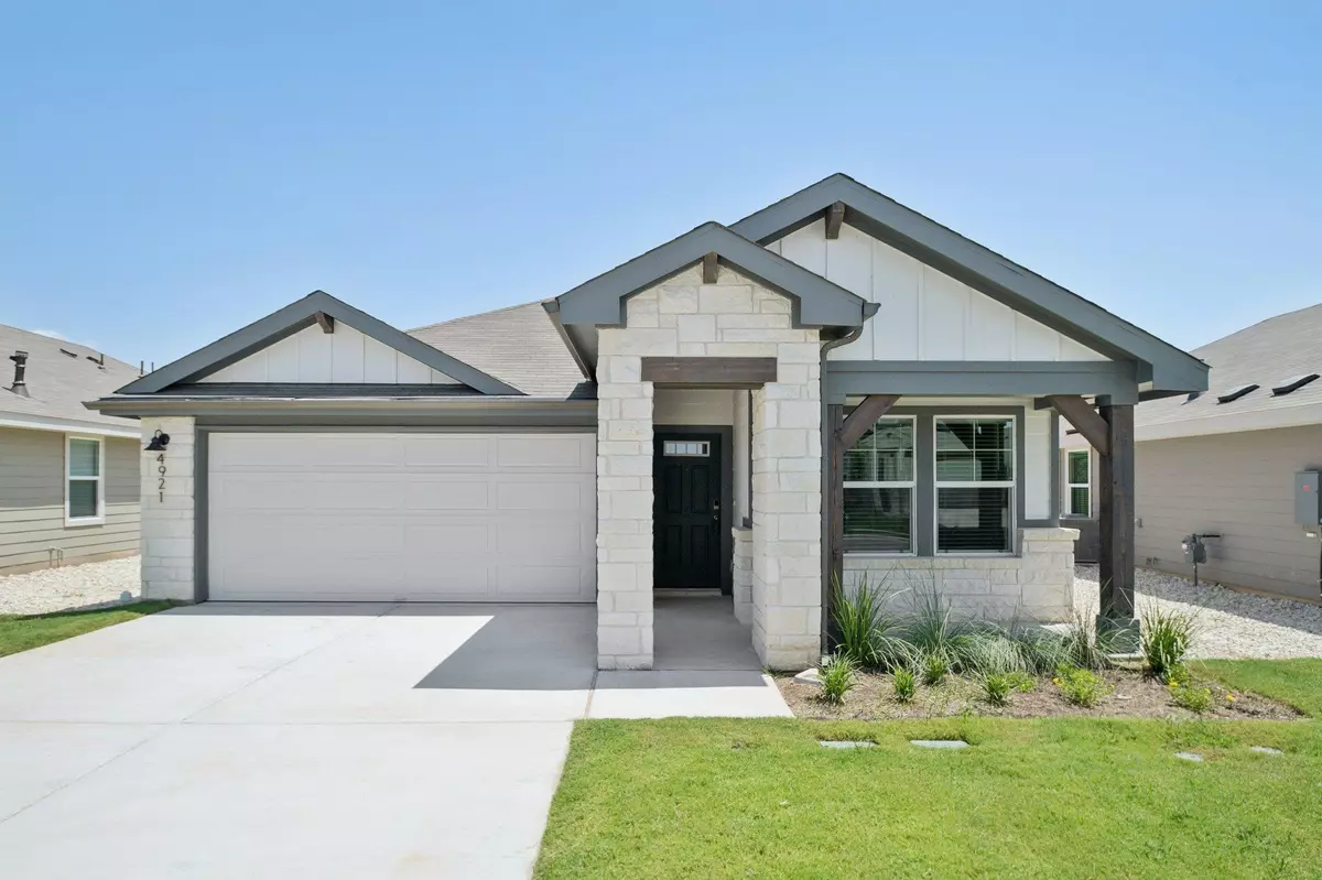 Del Valle, TX 78617,4921 Hazelnut LN