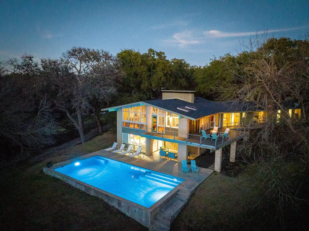 Seguin, TX 78155,206 S Heideke ST