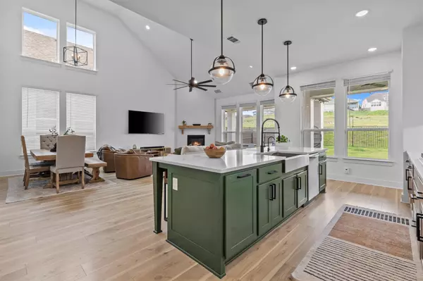 1016 Willie Ranch WAY, Leander, TX 78641