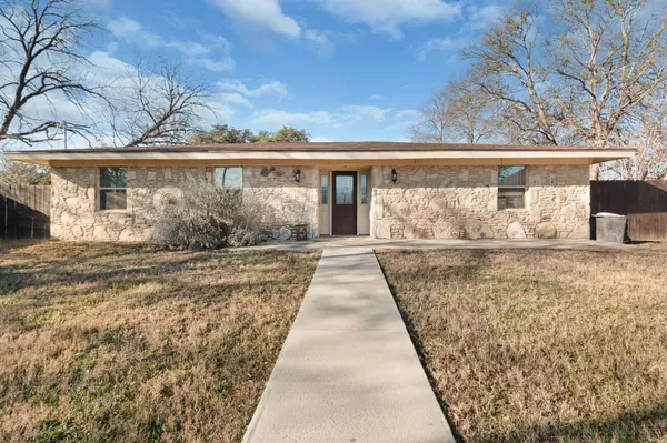 Lampasas, TX 76550,801 1/2 E Avenue C