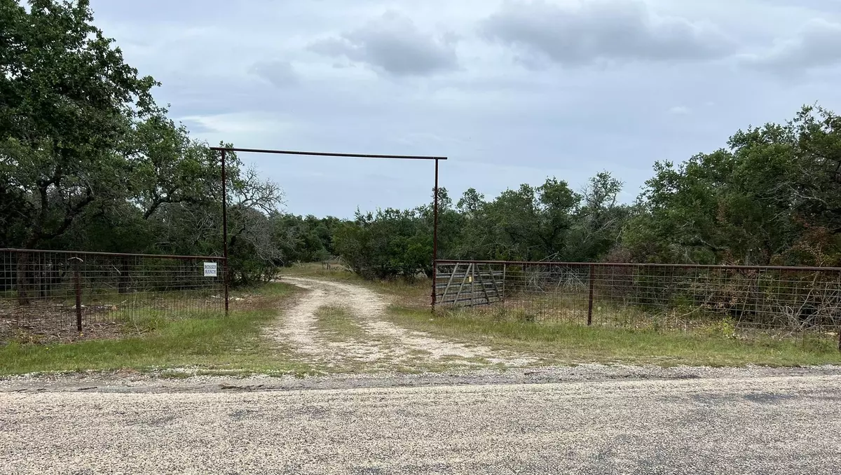 Fredericksburg, TX 78624,1984 N Grape Creek RD