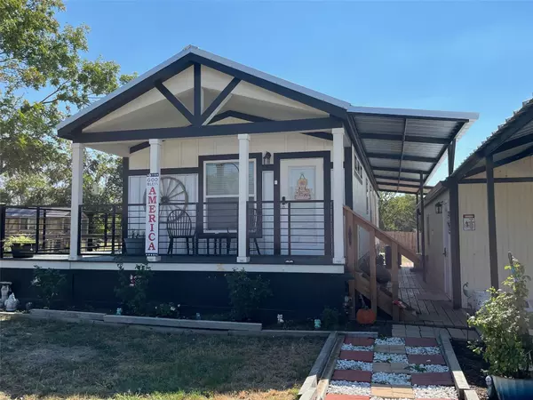 Lometa, TX 76853,709 Lampasas ST