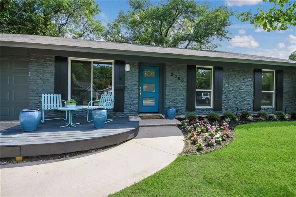 Austin, TX 78757,2006 Pompton DR