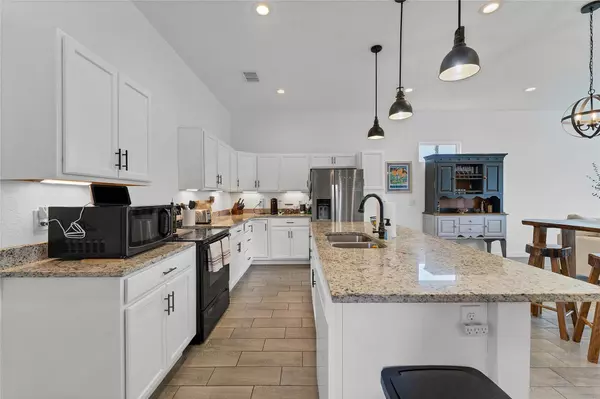 New Braunfels, TX 78130,893 E Mather ST