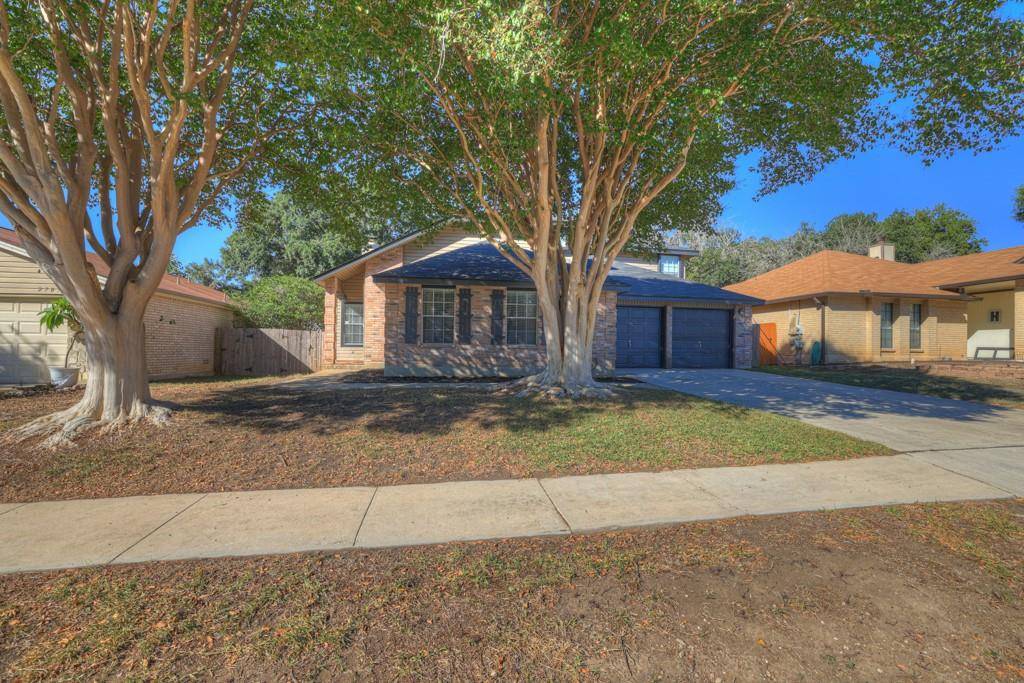 2801 Hidden Grove LN, Schertz, TX 78154