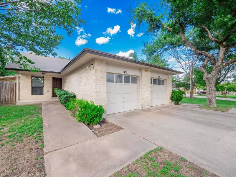 1745-1747 Horseshoe CIR, Round Rock, TX 78681