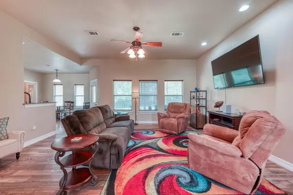 Granite Shoals, TX 78654,121 Cedar ST