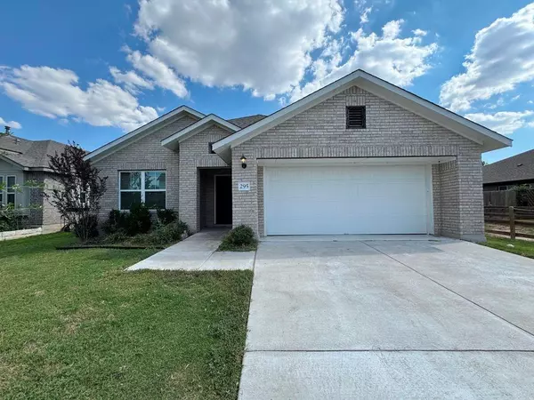 Bastrop, TX 78602,295 Rimrock CT