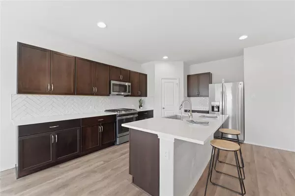 New Braunfels, TX 78130,2946 WOLFCREEK DR