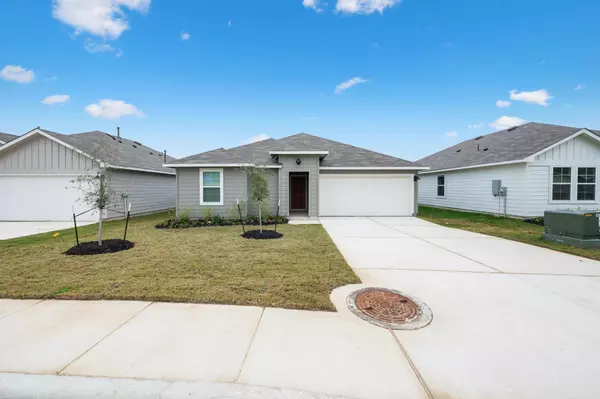 316 Wirecrested DR, Lockhart, TX 78644