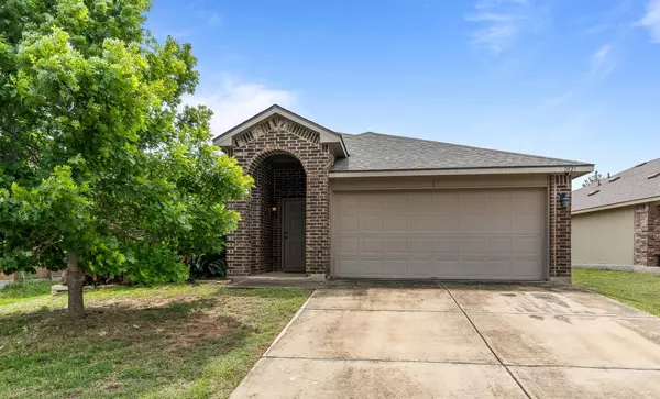 1021 Polmont CT, Seguin, TX 78155