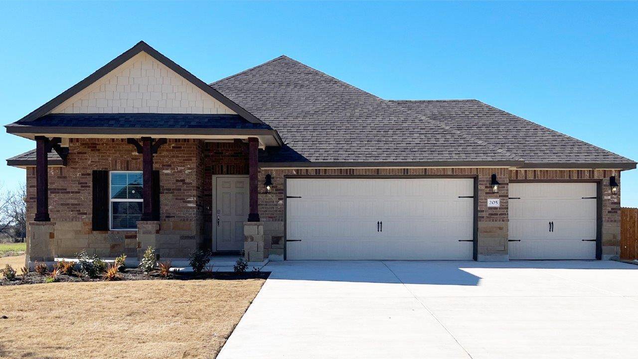 205 Gauge RD, Thorndale, TX 76577