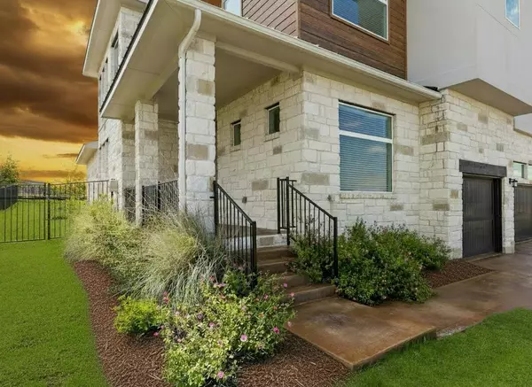 Lakeway, TX 78738,904 Arundel RD