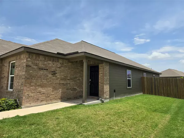 Elgin, TX 78621,16416 Farmhouse LN