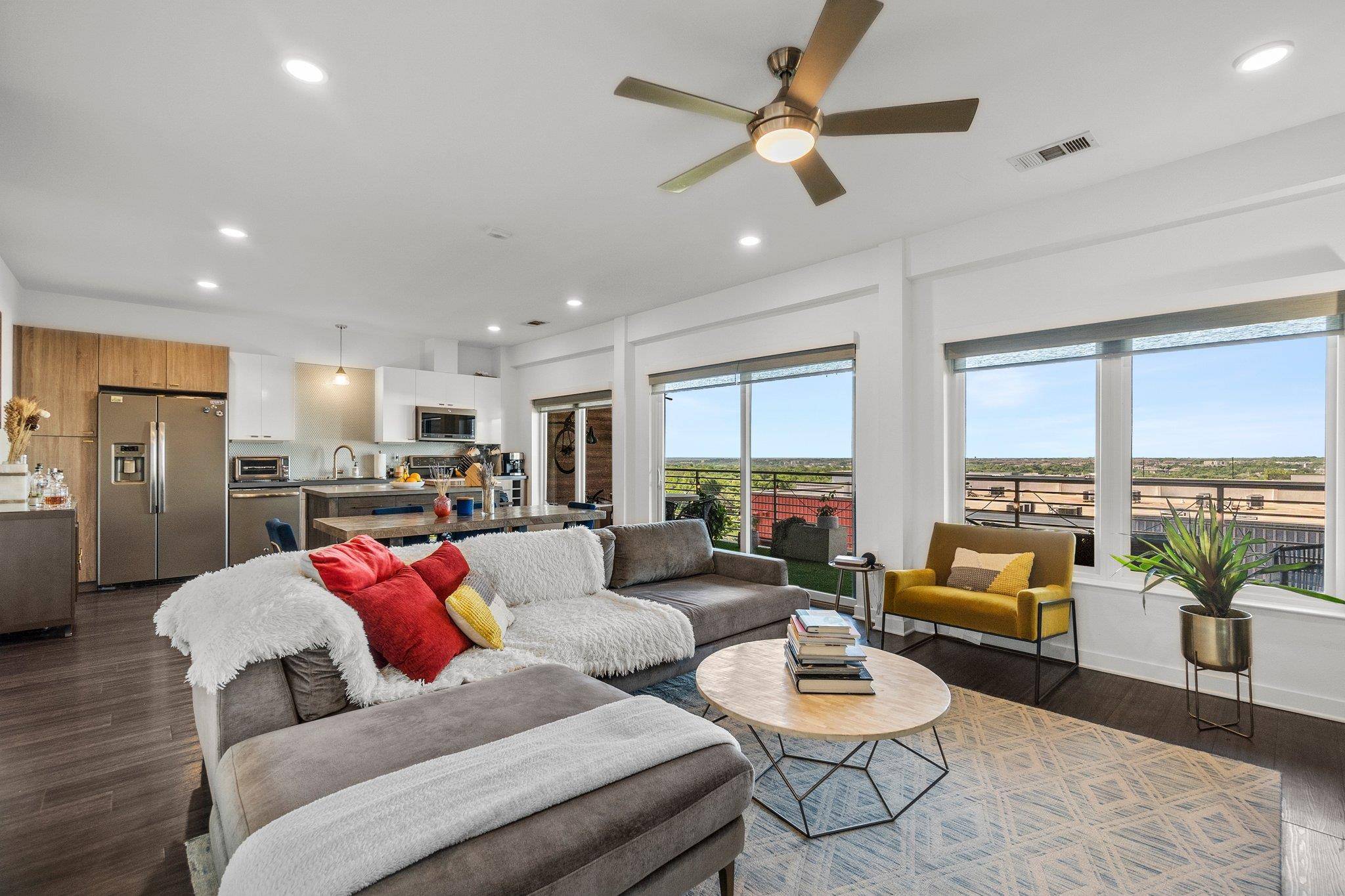 Austin, TX 78745,4361 S Congress Ave #636