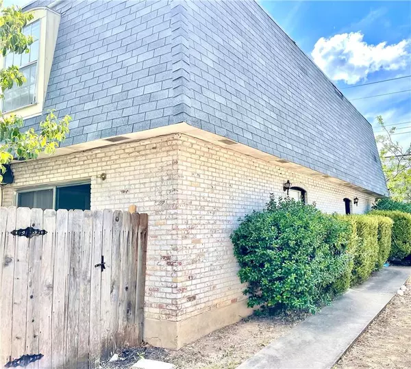5806 Belmoor DR #B, Austin, TX 78723