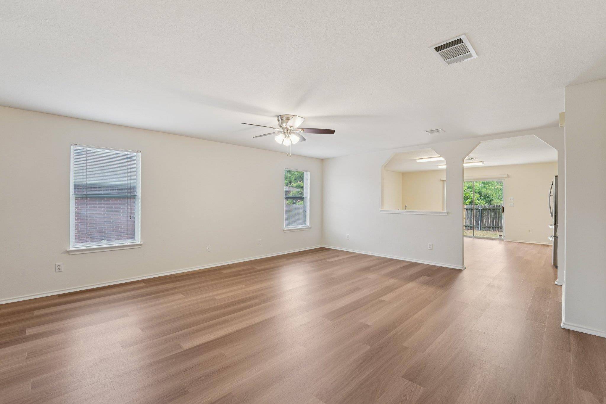 Buda, TX 78610,110 Amandas WAY
