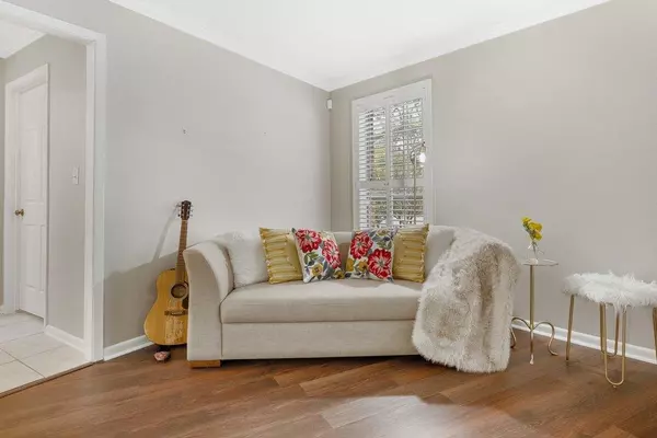 San Antonio, TX 78209,201 Ellwood ST #111