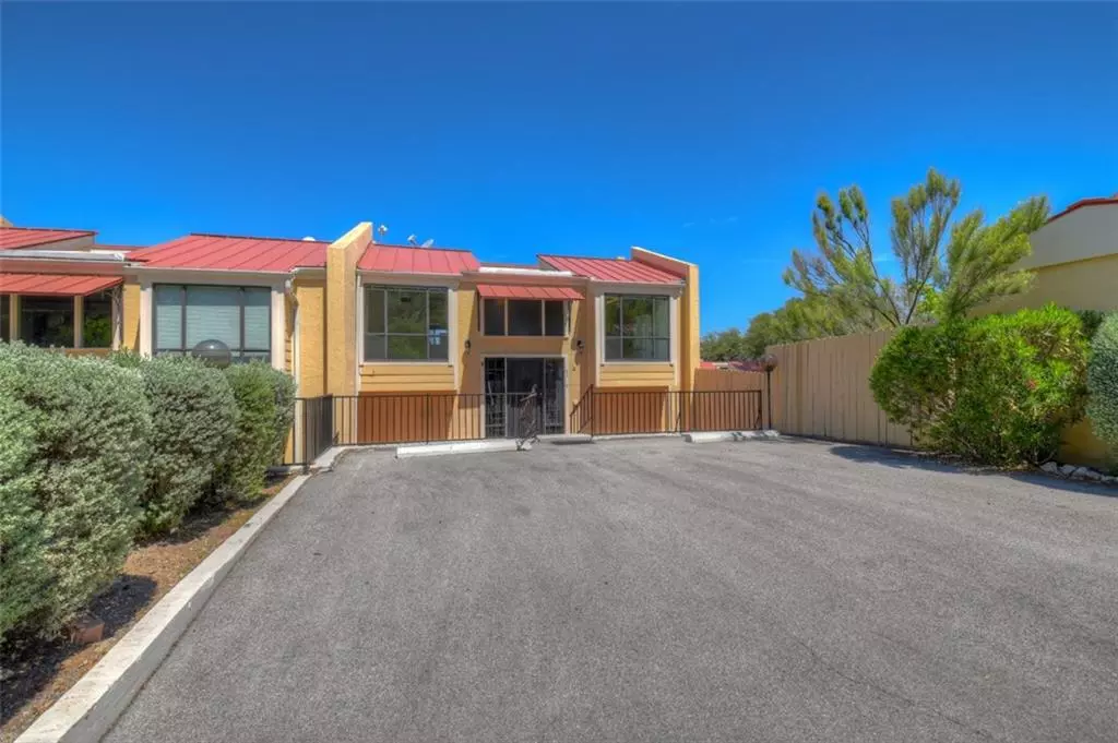 Horseshoe Bay, TX 78657,400 Hi Stirrup #H3