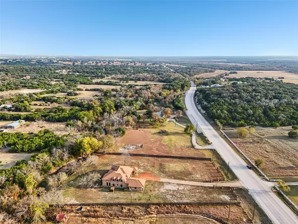 Florence, TX 76527,8370 Old 195